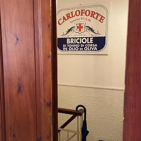 Casa Perdigiournu, Calmo E Luminoso Nel Centro Storico 아파트 칼로포테