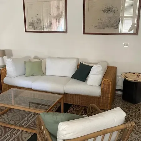 Casa Perdigiournu, Calmo E Luminoso Nel Centro Storico 아파트 *