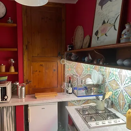Casa Perdigiournu, Calmo E Luminoso Nel Centro Storico Daire